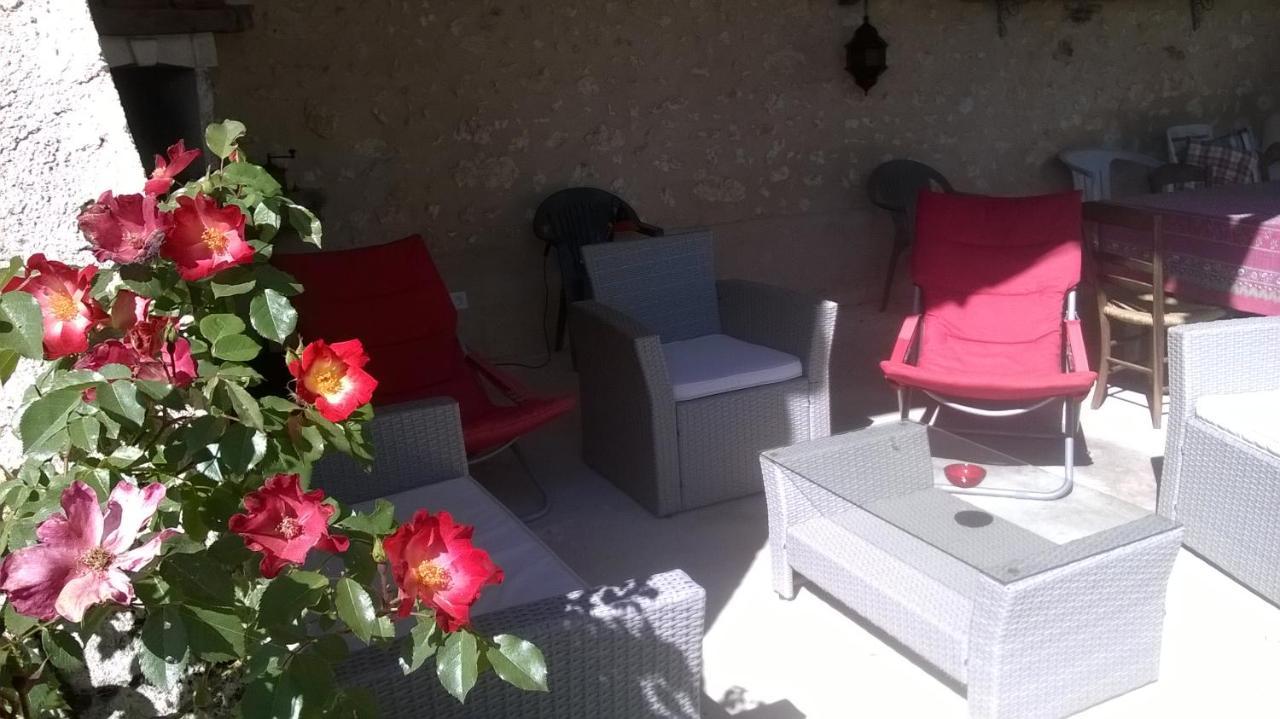 Lembaudie Saint-Privat-des-Prés 外观 照片